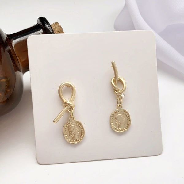 Venus mat gold earrings Gift Korean jewelry Womens Accessories
