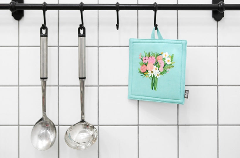 All New Frame ROSE Kitchen Trivets Mats Decoration Hot Pot Stand Potholder Stylish Coasters Housewarming Gift