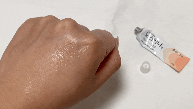 Dong-A Pharm Noscarna Acne Scars Removal Gels Face Facial Creams Large Size 20g Best help for getting rid of pimples Decent spot treatment Easy to apply Doesn’t have an odor fading burn