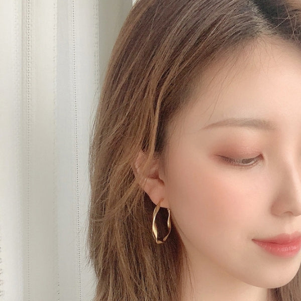 Middle wave Ring Earrings Gift Korean jewelry Womens Accessories