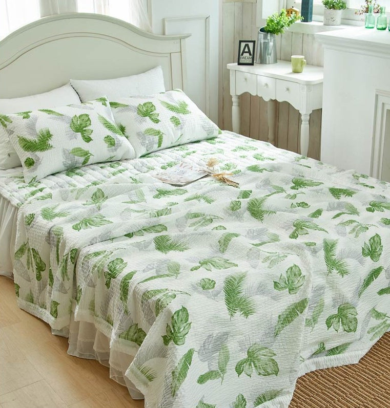 ICINOO Cool Summer Blanket Green Blue Color Lightweight Home Decor Single Size House Bedding Comfortable Bed Covers