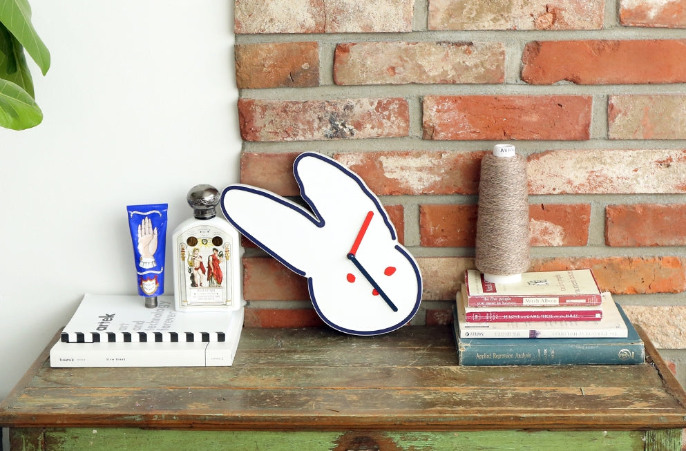 Ryan Rabbit Cute Wall Clocks Home Decor Kids Silent Desk Non Ticking