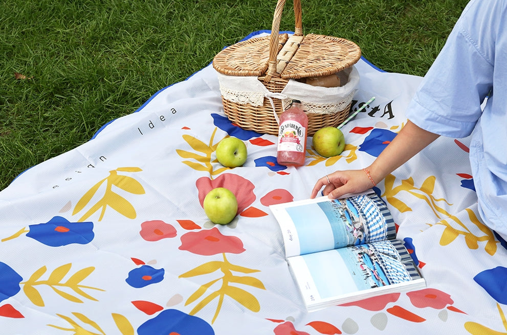 Picnic Mats Waterproof Pouch Picnic Outdoor Portable Camping Rug Beach