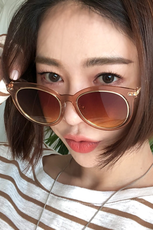 Trendy Beige Gold Sunglasess Korean Womens Fashion Casual Summer Accessories Stylish