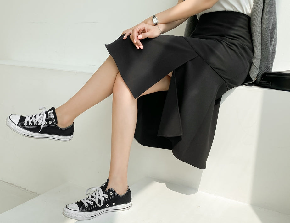 Black Asymmetrical Womens Ruffled Skirts Mermaid Slit Korean Fashion