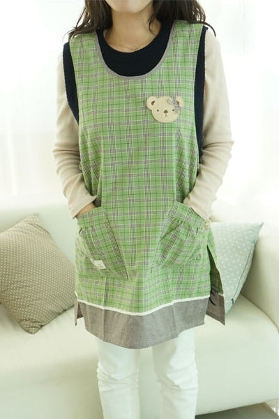 Green Plaids Pattern Bear Embroidery Aprons