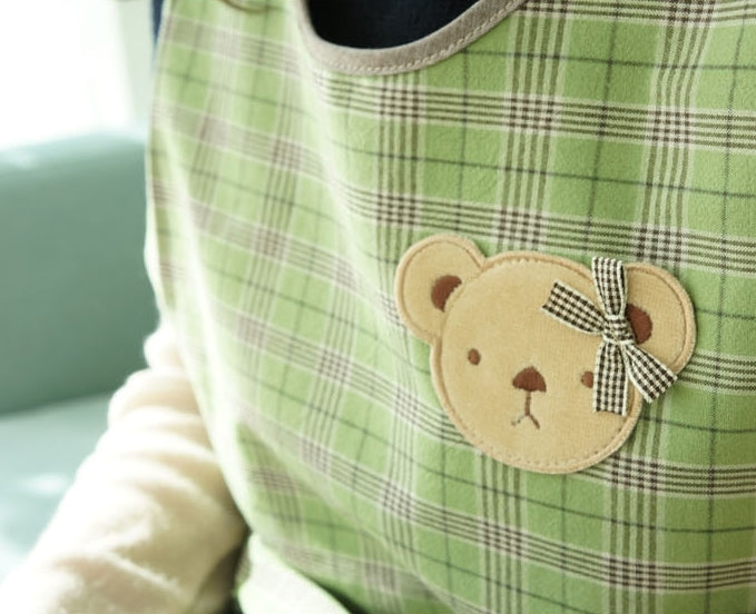 Green Plaids Pattern Bear Embroidery Aprons